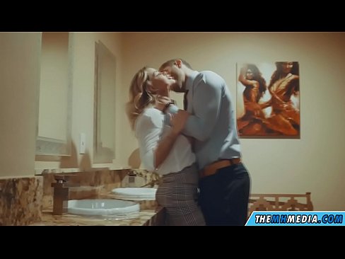 ❤️ ໃນເວລາທີ່ຜິວເນື້ອສີຂາວ busty seduces ທ່ານຢູ່ໃນຫ້ອງນ້ໍາສາທາລະນະ ❤ ໜັງໂປ້ ຢູ່ຄອມ lo.credit-assorti.ru ❤